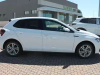 Usata VW Polo R-line 95 CV (69 kW) 2024 Pure white Utilitaria
