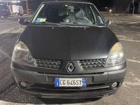 Usata Renault Clio II 58 CV (42 kW) 2002 Berlina