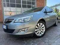 Usata Opel Astra Cosmo 110 CV (80 kW) 2012 Grigio Station wagon