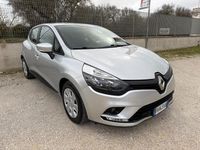Usata Renault Clio IV Life 75 CV (55 kW) 2017 Argento Berlina