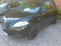 Usata Lancia Ypsilon 80 CV (58 kW) 2015 Nero Utilitaria