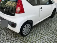 Usata Peugeot 107 68 CV (50 kW) 2006 Bianco Utilitaria