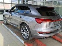 Usata Audi e-tron S-Line 300 kW (408 CV) 2023 Grigio SUV