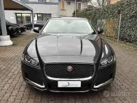 Usata Jaguar XF Pure 163 CV (119 kW) 2019 Grigio / metallizzato Berlina