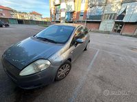 Usata Fiat Grande Punto 90 CV (66 kW) 2007 Grigio Utilitaria