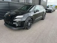 Usata Porsche Macan 4 Electric Sport 300 kW (408 CV) 2025 Nero SUV