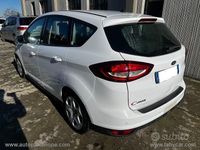 Begagnad Ford C-MAX S 120 HK (88 kW) 2017 Vit Minibuss