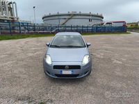 Usata Fiat Grande Punto 77 CV (56 kW) 2005 Blu Utilitaria