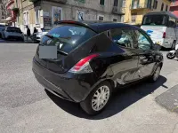 Usata Lancia Ypsilon 69 CV (50 kW) 2014 Nero Utilitaria