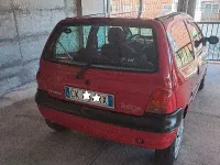 Usata Renault Twingo 58 CV (42 kW) 2004 Rosso Utilitaria