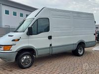 Usata Iveco Daily 106 CV (77 kW) 2001 Bianco Berlina