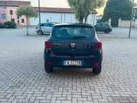 Usata Dacia Sandero 73 CV (53 kW) 2019 Bluazzurro Berlina