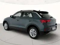 Usata VW T-Roc Life 150 CV (110 kW) 2025 Petroleum blue metallizzato ne SUV