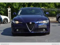 Usata Alfa Romeo Giulia 150 CV (110 kW) 2017 Bluazzurro Berlina