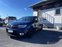 Usata Dacia Sandero Lauréate 90 CV (66 kW) 2017 Blu Berlina