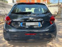 Usata Peugeot 208 Active 82 CV (60 kW) 2019 Blu Utilitaria
