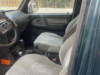 usata Mitsubishi Pajero 2.5