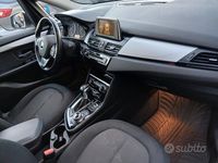 Usata BMW 218 Advantage 149 CV (109 kW) 2016 Bianco Station wagon