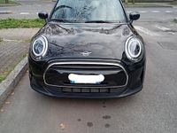 Begagnad Mini Cooper 75 HK (55 kW) 2022 Svart Halvkombi
