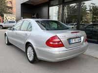 Usata Mercedes E240 Avantgarde 177 CV (130 kW) 2003 Grigio Berlina