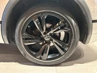 Usata VW Tiguan R-line 150 CV (110 kW) 2023 Argento SUV