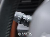 Usata Peugeot 2008 Allure 101 CV (74 kW) 2023 Orange fusion SUV