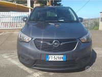 Usata Opel Crossland X 102 CV (75 kW) 2017 Grigio SUV