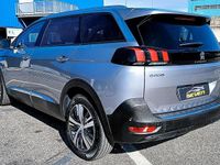 Usata Peugeot 5008 Allure 130 CV (95 kW) 2022 Grigio SUV