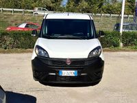 Usata Fiat Doblò S 105 CV (77 kW) 2022 Bianco Monovolume