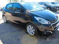 Usata Peugeot 208 Active 75 CV (55 kW) 2016 Nero Utilitaria