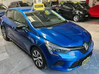 Usado Renault Clio V Equilibre 91 CV (66 kW) 2022 Azul Berlina