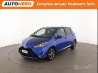 Usata Toyota Yaris Hybrid Style 73 CV (53 kW) 2017 Blu Berlina