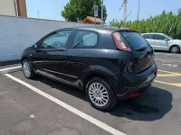 Usata Fiat Punto Young 75 CV (55 kW) 2015 Nero Utilitaria