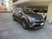 Usata Toyota RAV4 Hybrid Active 155 CV (114 kW) 2016 SUV