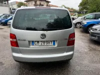 Usata VW Touran Trendline 136 CV (100 kW) 2004 Grigio Monovolume
