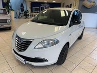 Usata Lancia Ypsilon Silver 69 CV (50 kW) 2012 Bianco pastello Utilitaria