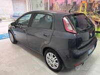 Usata Fiat Punto Lounge 69 CV (50 kW) 2014 Grigio Utilitaria