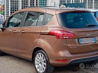 Usado Ford B-MAX 100 CV (73 kW) 2015 Marrón Monovolumen