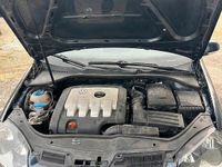 Usata VW Golf V 2004 Blu Utilitaria