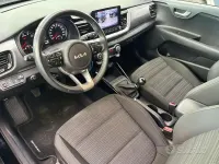 Second-hand Kia Stonic Style 84 CP (61 kW) 2024 Albastru SUV