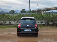 Usata Renault Twingo SE 70 CV (51 kW) 2017 Nero Utilitaria