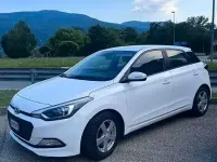 Begagnad Hyundai i20 75 HK (55 kW) 2015 Vit Sedan