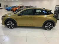 Nuova Lancia Ypsilon 101 CV (74 kW) 2025 Giallo Utilitaria
