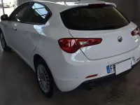 Usata Alfa Romeo Giulietta Business 120 CV (88 kW) 2018 Bianco Utilitaria