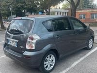 Usata Toyota Corolla Verso 2009 Grigio Monovolume