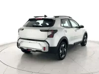 Nuova Kia Stonic Urban 101 CV (74 kW) 2026 Argento SUV
