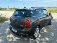 Usata Mini Countryman 143 CV (105 kW) 2011 Marrone SUV