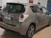 Usata Toyota Verso Style 111 CV (81 kW) 2016 Grigio Monovolume