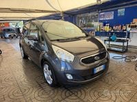 Usata Kia Venga 90 CV (66 kW) 2013 Grigio Utilitaria