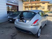 Gebraucht Lancia Ypsilon Gold 69 PS (50 kW) 2016 Grau Kleinwagen